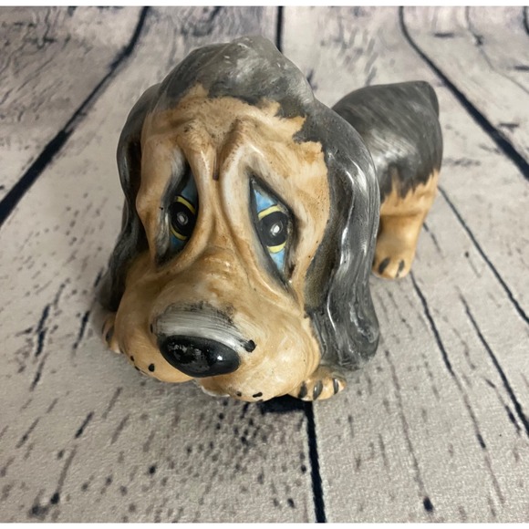 Other - Vintage Ceramic‎ Basset Hound Dog Figurine Sad Eyes Brown Black 3"x5" Figurine